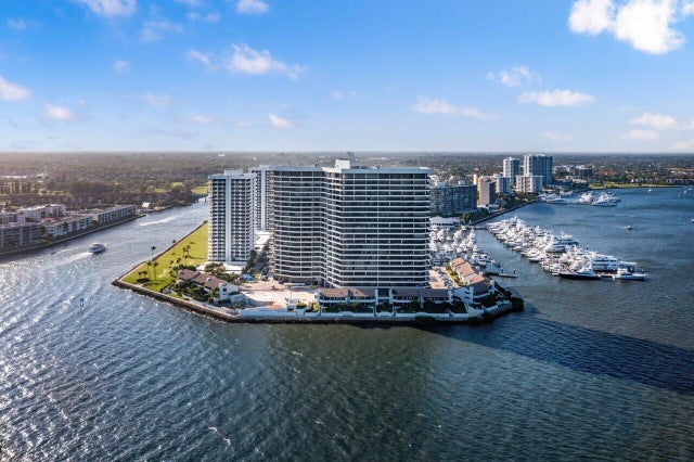 3 of 52 - 100 Lakeshore Dr #1557, North Palm Beach, FL