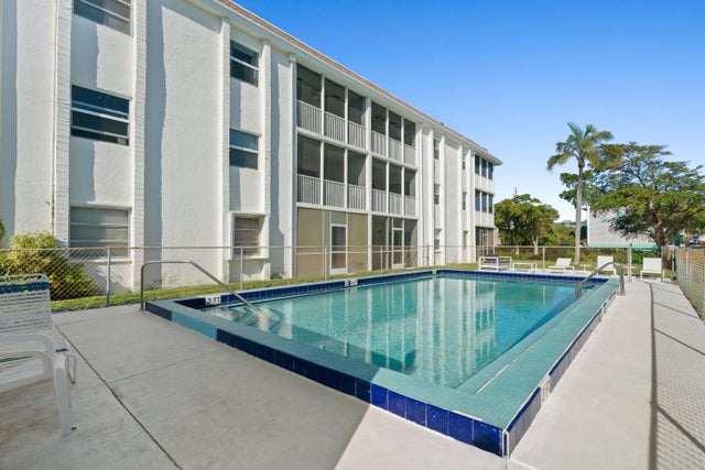 1 of 23 - 236 Castlewood Drive #301, North Palm Beach, FL