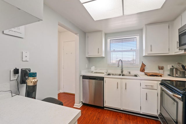 4 of 23 - 236 Castlewood Drive #301, North Palm Beach, FL