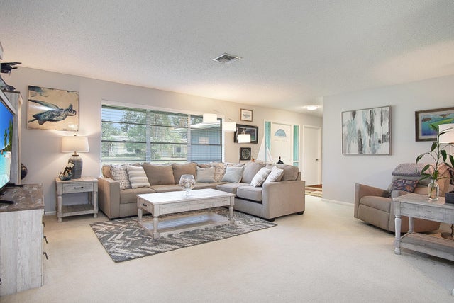 3 of 20 - 5620 Se Paramount Drive, Stuart, FL