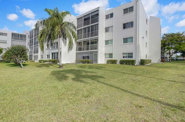 1 of 31 - 3326 Arcara Way #401, Lake Worth, FL