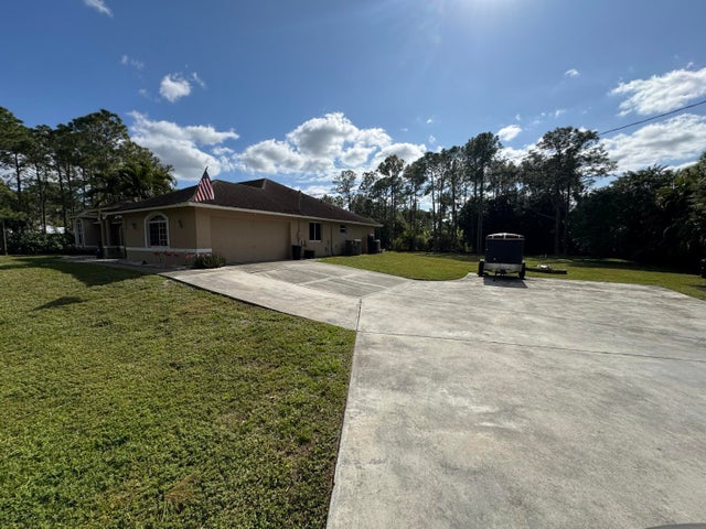 1 of 35 - 15664 89th Place N, Loxahatchee, FL