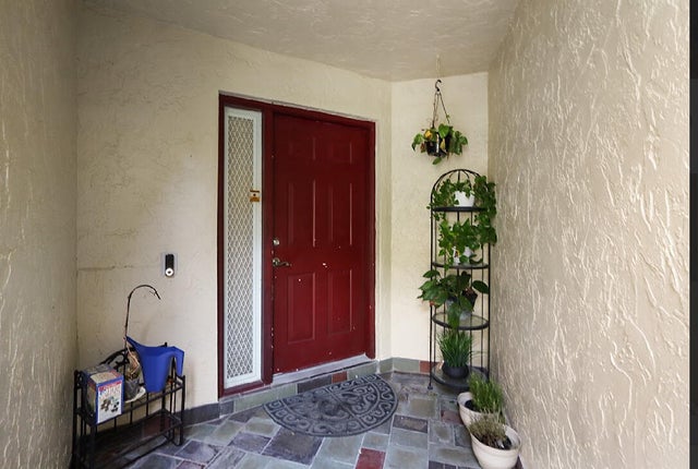 4 of 30 - 151 Meander Cir, Royal Palm Beach, FL