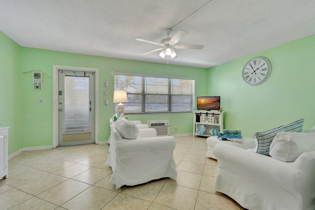 2 of 84 - 107 Sheffield E, West Palm Beach, FL