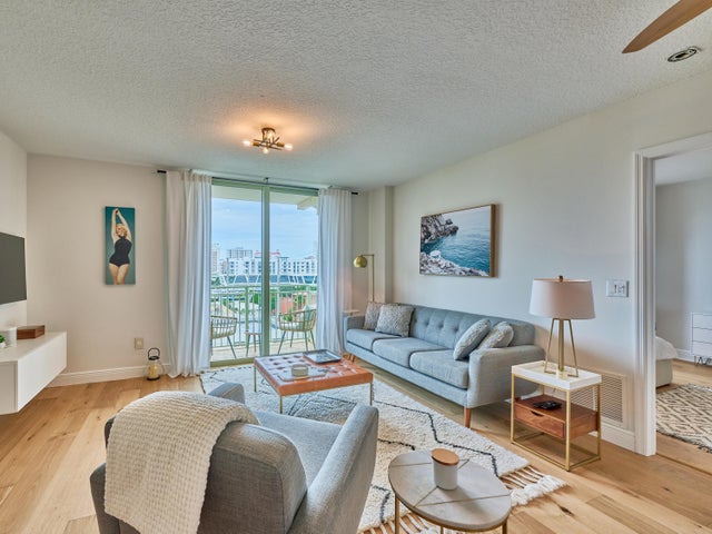 2 of 60 - 610 Clematis St #522, West Palm Beach, FL