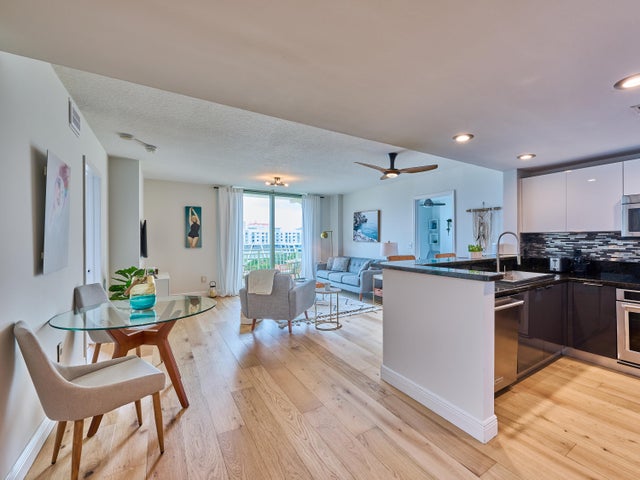 3 of 60 - 610 Clematis St #522, West Palm Beach, FL