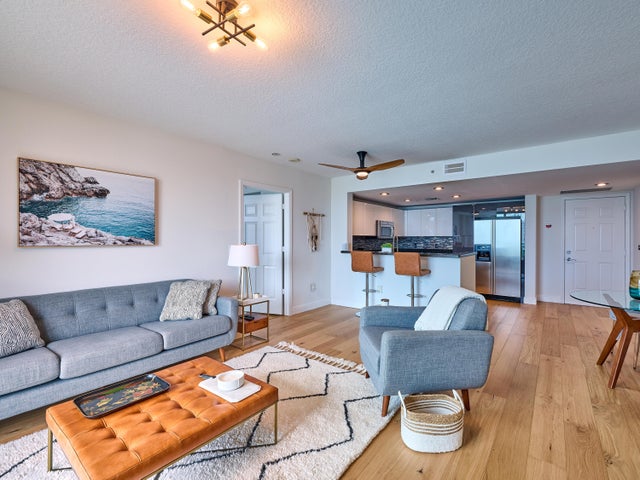 4 of 60 - 610 Clematis St #522, West Palm Beach, FL