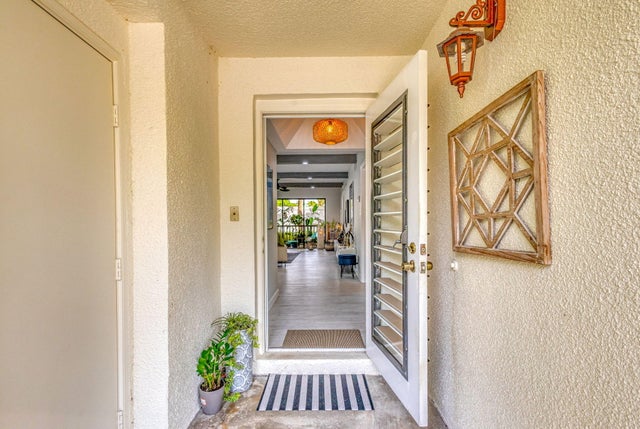 2 of 68 - 405 Brackenwood Lane S, Palm Beach Gardens, FL