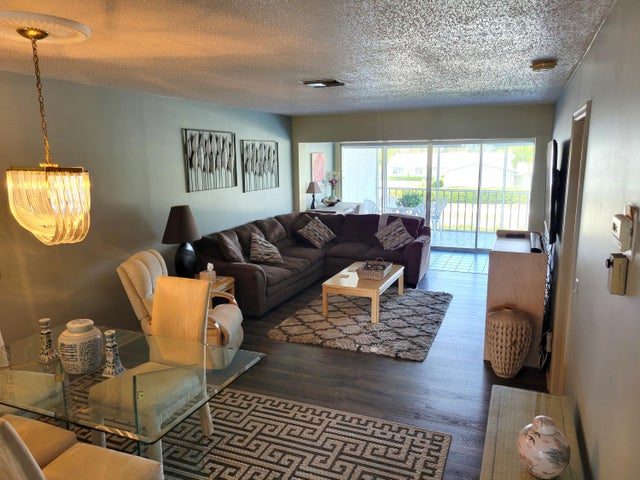4 of 33 - 2401 Del Aire Boulevard #202, Delray Beach, FL