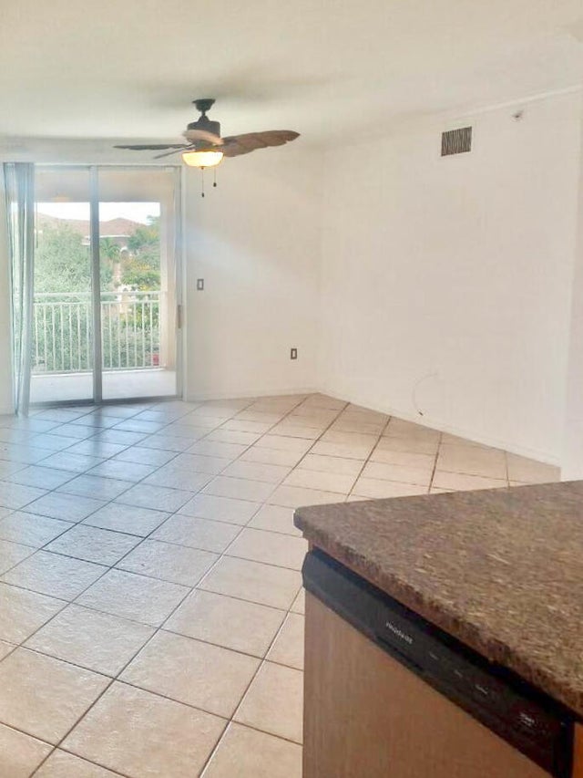 4 of 20 - 6450 Emerald Dunes Dr #301, West Palm Beach, FL