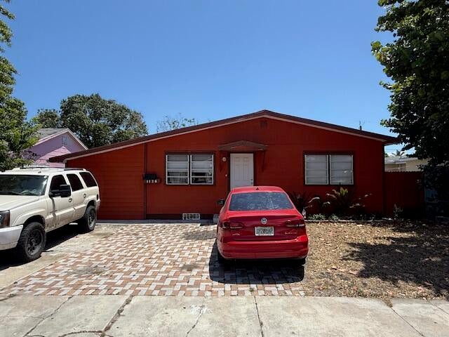 1 of 11 - 1126 S L St, Lake Worth Beach, FL