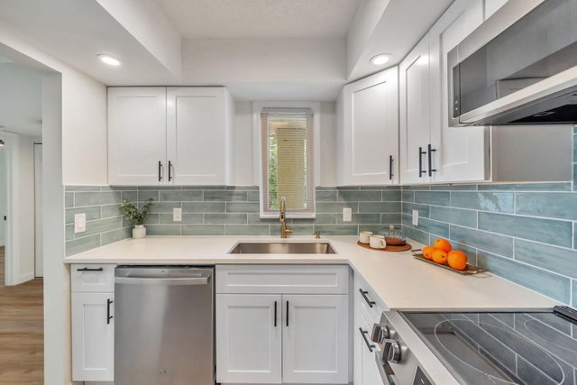 2 of 30 - 1602 Se Green Acres Circle #u204, Port Saint Lucie, FL