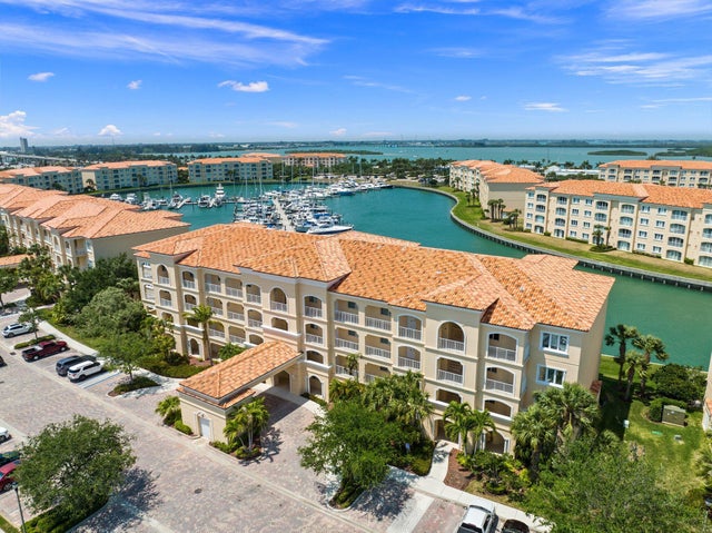 4 of 63 - 17 Harbour Isle Drive W #ph03, Hutchinson Island, FL