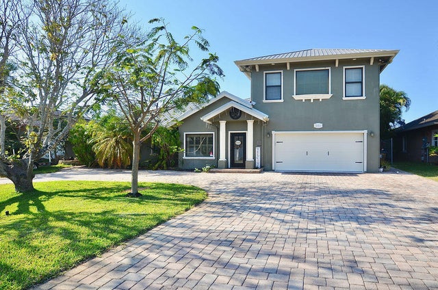 1 of 60 - 283 Ne Sagamore Ter, Port Saint Lucie, FL