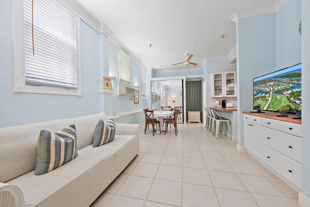 5 of 31 - 235 Sunrise Avenue #1050, Palm Beach, FL