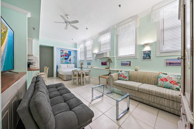 3 of 29 - 235 Sunrise Avenue #1051, Palm Beach, FL