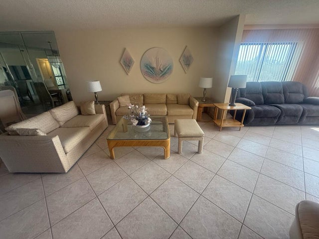 5 of 24 - 7770 Tahiti Lane #501, Lake Worth, FL