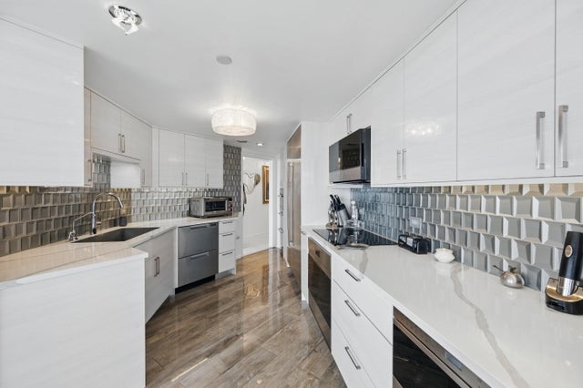 5 of 12 - 525 S Flagler Drive #16a, West Palm Beach, FL