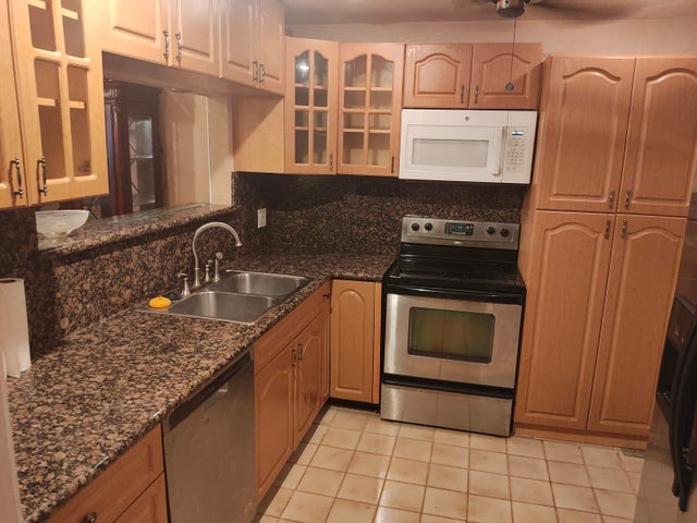 5 of 30 - 2251 Nw 48th Terrace #100, Lauderhill, FL