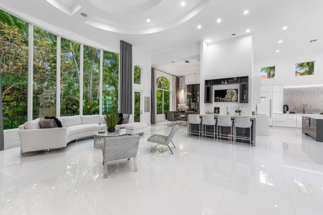 1 of 52 - 5784 Vintage Oaks Circle, Delray Beach, FL