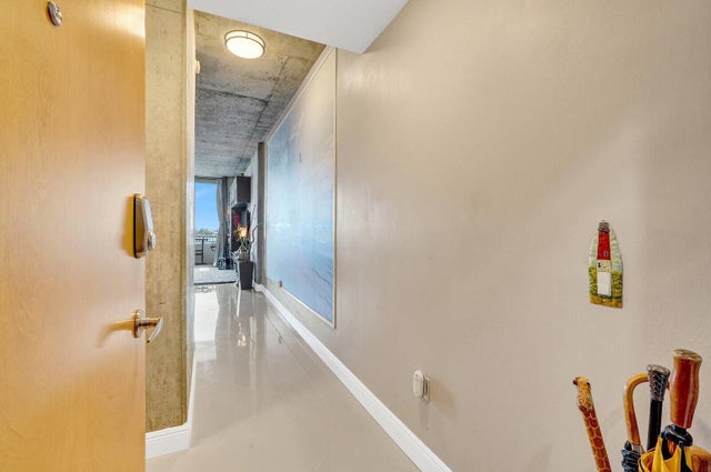 3 of 21 - 300 S Australian Avenue #409, West Palm Beach, FL