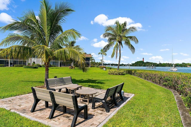 2 of 42 - 755 Saturn St #d 201, Jupiter, FL
