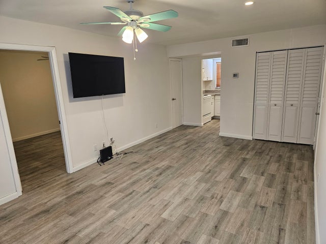 5 of 37 - 211 Lake Dora Drive, West Palm Beach, FL
