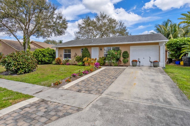 1 of 19 - 5182 Blueberry Hill Av Se, Lake Worth, FL