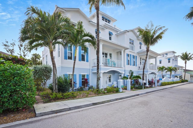 2 of 107 - 270 Mercury Road #d, Juno Beach, FL