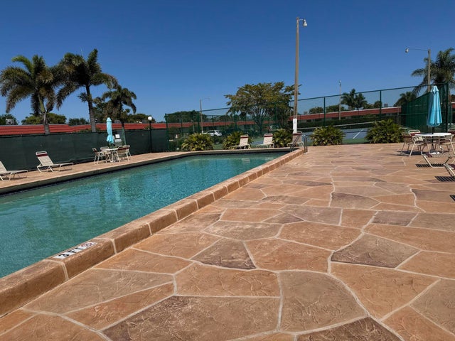 5800 Fernley Drive W #64, West Palm Beach