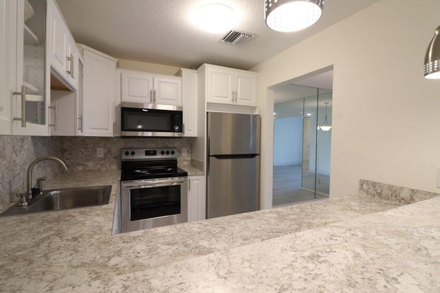 2 of 10 - 5800 Fernley Drive W #10, West Palm Beach, FL