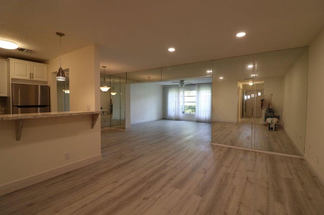 5 of 10 - 5800 Fernley Drive W #10, West Palm Beach, FL