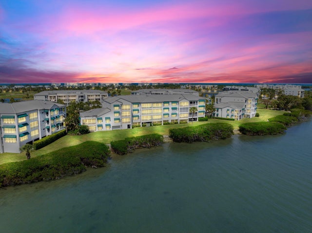 2 of 36 - 164 Ne Edgewater Dr #2105, Stuart, FL