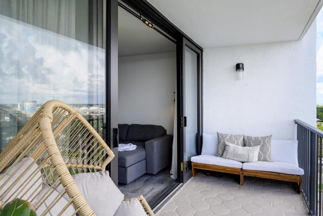 3 of 32 - 5600 N Flagler Drive #1207, West Palm Beach, FL