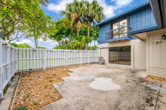 2 of 19 - 4643 Holly Lake Drive, Lake Worth, FL
