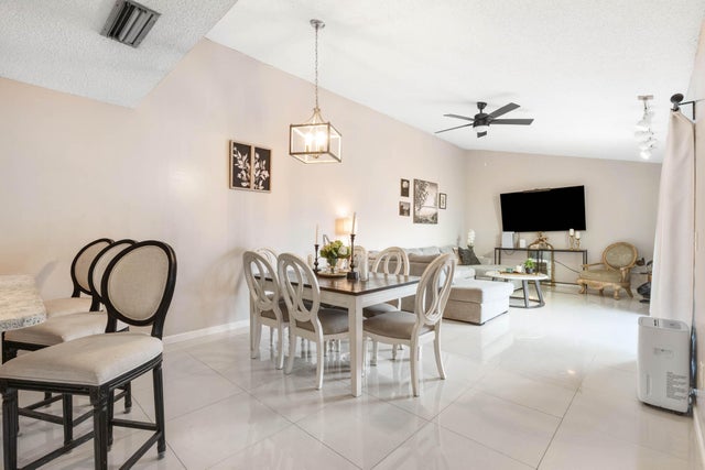 5 of 19 - 4643 Holly Lake Drive, Lake Worth, FL