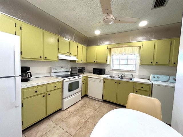 2 of 50 - 127 Amherst Lane, Lake Worth, FL