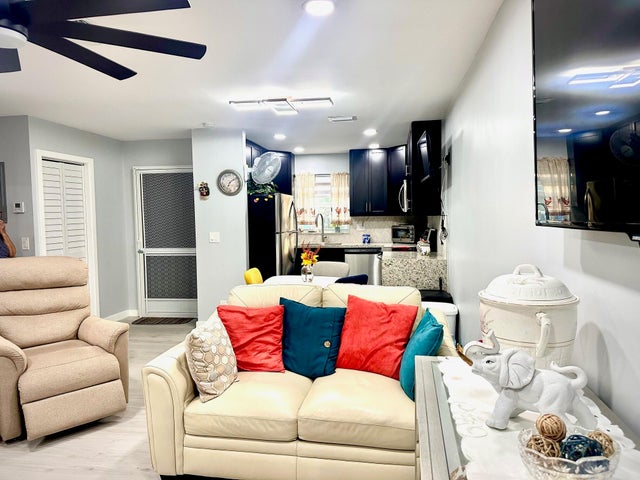 2 of 24 - 2551 Emory Drive W #g, West Palm Beach, FL