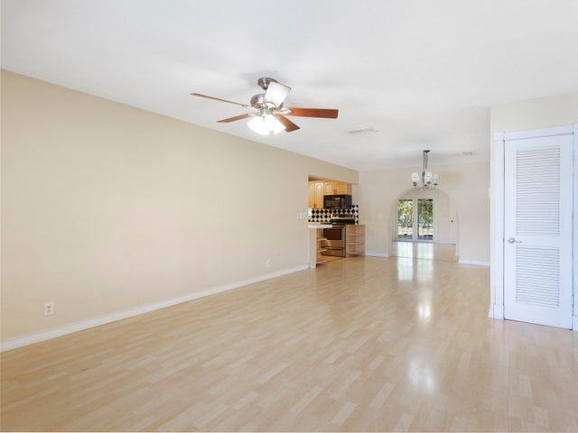 2 of 40 - 19654 Colorado Cir, Boca Raton, FL