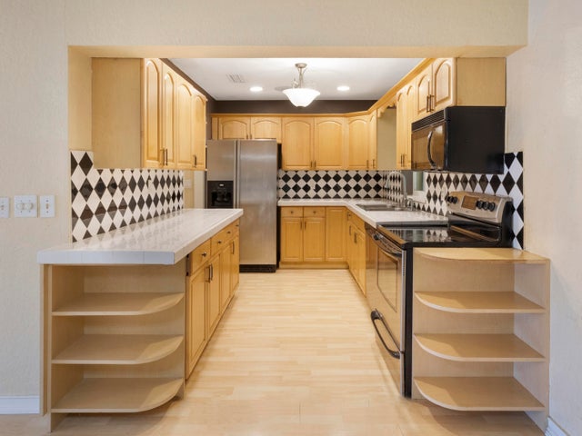5 of 40 - 19654 Colorado Cir, Boca Raton, FL