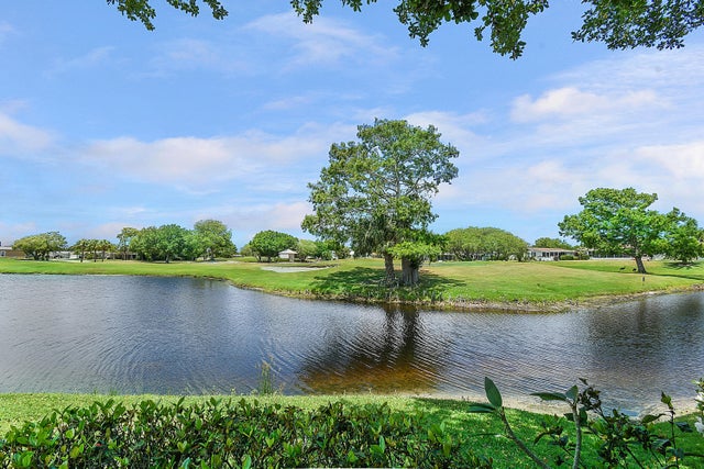 4 of 42 - 3808 Sandlace Court, Port Saint Lucie, FL
