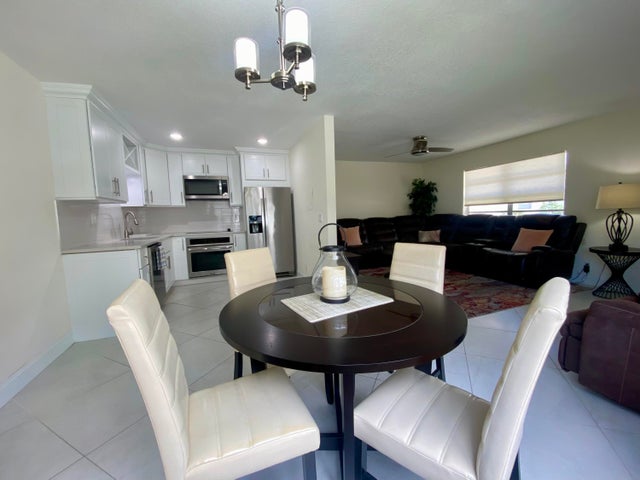 5 of 42 - 296 Burgundy G, Delray Beach, FL
