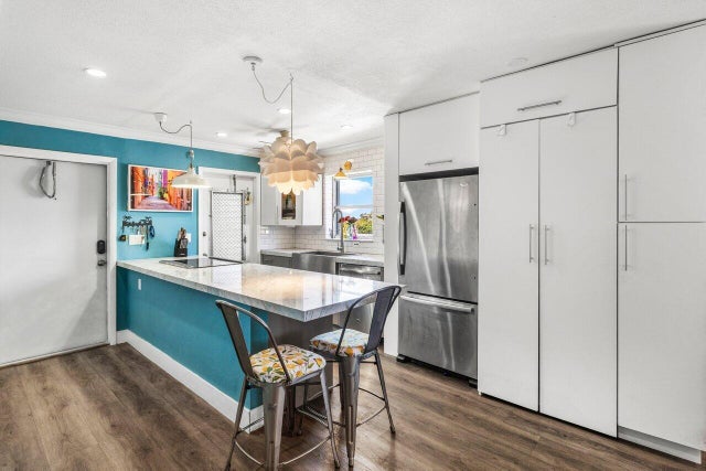 3 of 18 - 515 S Crescent Drive #302, Hollywood, FL