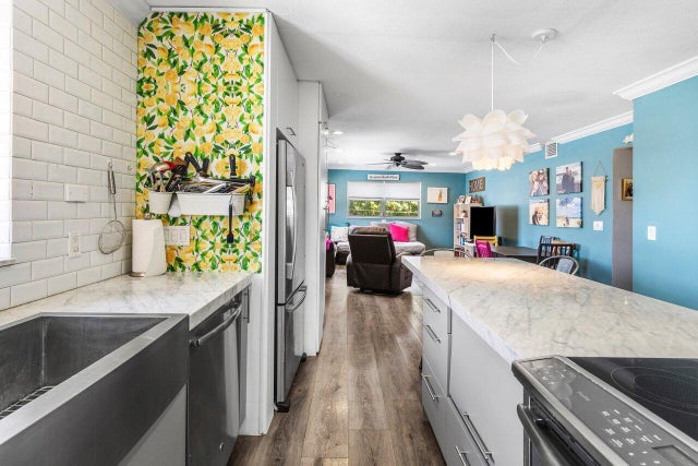 5 of 18 - 515 S Crescent Drive #302, Hollywood, FL