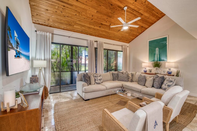 3 of 27 - 216 Old Meadow Way, Palm Beach Gardens, FL