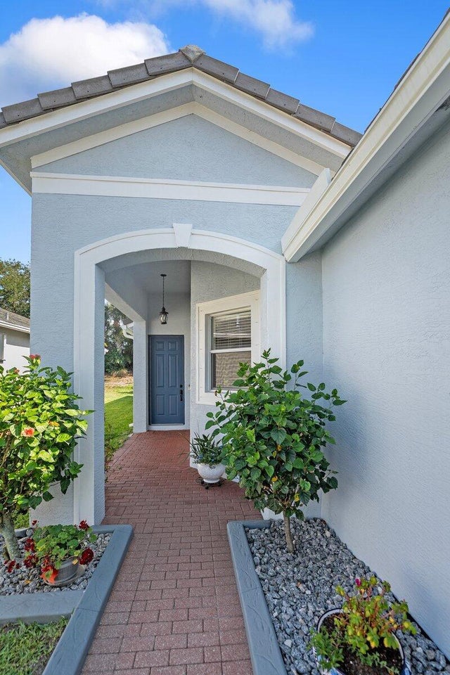 3 of 36 - 846 Sw Rocky Bayou Terrace, Port Saint Lucie, FL