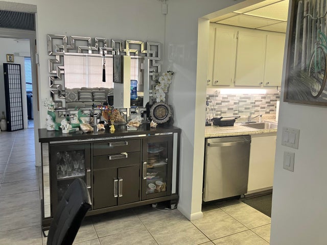 2 of 25 - 312 Southampton A, West Palm Beach, FL
