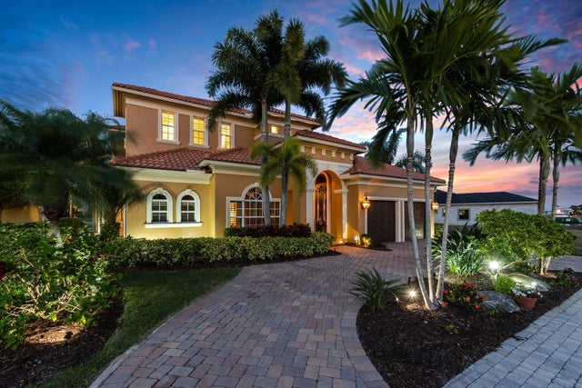 2 of 99 - 113 Se Via Verona, Port Saint Lucie, FL