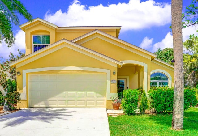 2 of 64 - 9681 Pine Trail Ct, Lake Worth, FL