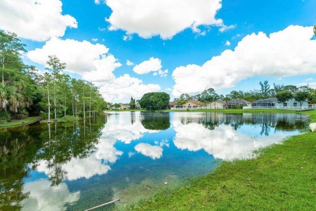 5 of 64 - 9681 Pine Trail Ct, Lake Worth, FL